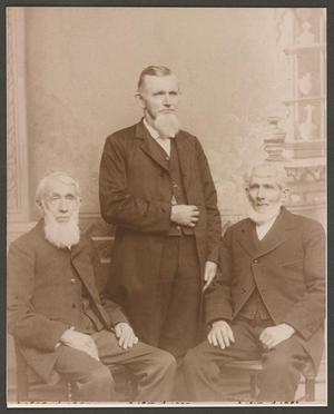 [Photograph of Daniel Munson, Eliphalet Phlbrook Munson, and William Munson #1]