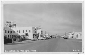 Primary view of object titled 'Broadway Street, Van Horn,1948'.
