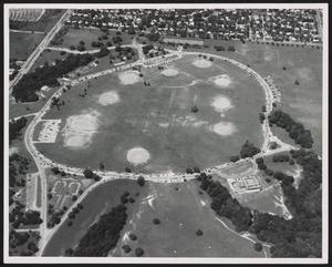 Primary view of object titled '[Kiest Park, April 24, 1977]'.