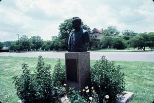 [Statue of Ernst Hermann Altgelt]