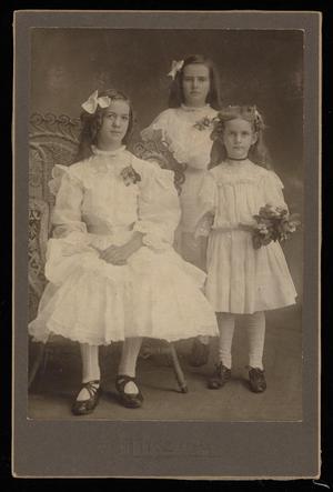 [Portrait of Three Unidentified Girls]