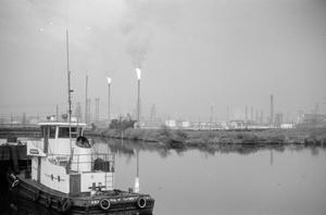 [Tugboat on the Neches River]