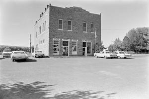 Primary view of object titled '[Fort Davis State Bank and Post Office]'.