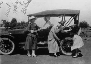 [Overland car 1910's]