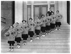 Primary view of object titled '[1925 Perryton Girls Basketball Team]'.
