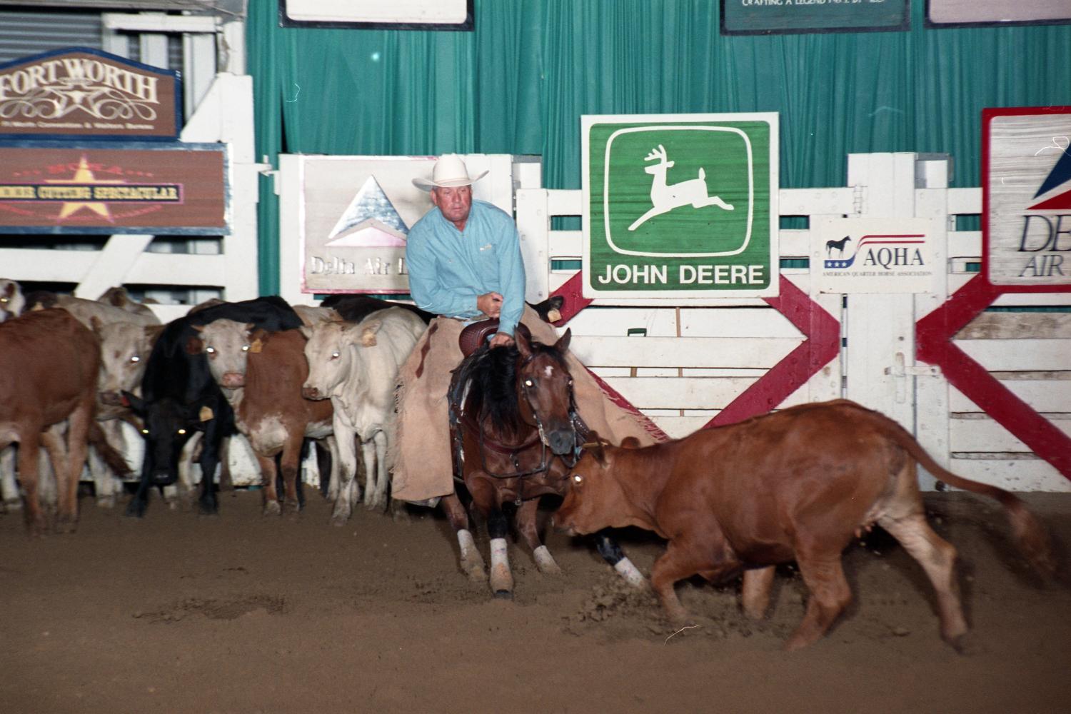 Cutting Horse Competition: Image 1997_D-128_08
                                                
                                                    [Sequence #]: 1 of 1
                                                