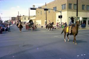 [Parade at Highways 180 and 281 in Mineral Wells]
