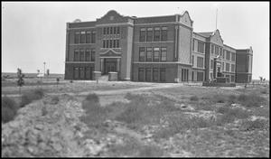Primary view of object titled '[West Texas State Normal College main building]'.