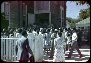 [Photograph of People in Front of Iglesia Presbiteriana Mexicana]