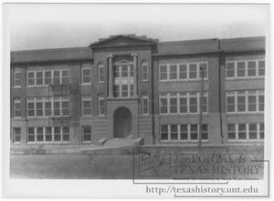 Primary view of [Henrietta High School]