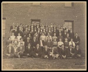 [1913 Student Body and Faculty, Texas Lutheran College]
