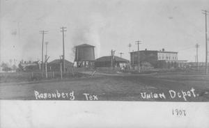 Primary view of object titled '[Union Depot in Rosenberg in 1907]'.