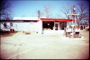 [Buard's Phillips 66 Service Station in Marshall]