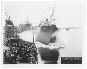 Primary view of object titled '[Pensacola Ship Building Co. launching the S. S. "City of Weatherford" #3]'.