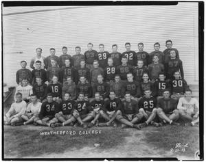 Primary view of object titled '[Weatherford College Football Team, 1933]'.