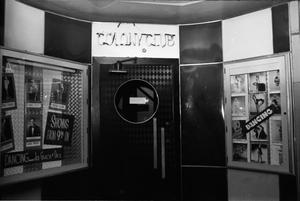 [Entrance to the Colony Club the evening of November 22, 1963]