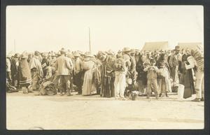[Mexican Refugees Arrive in El Paso, Texas]