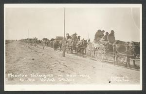 Primary view of object titled '[Mexican Refugees on their way to the United States]'.