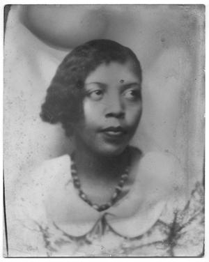 Primary view of object titled '[Photograph of Aunt Bennie]'.