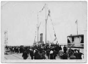 Primary view of object titled '[Crowd on Dock]'.