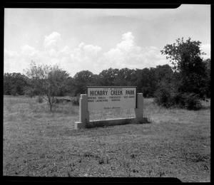 [Photograph of Hickory Creek Park sign]