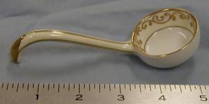 ladle, goes with 2004.003.012