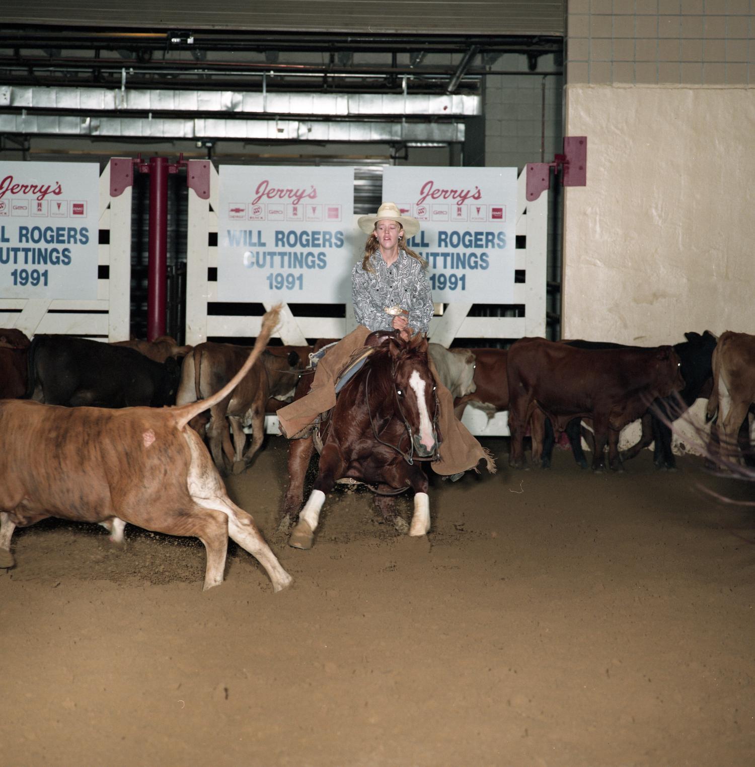 Cutting Horse Competition: Image 1991_D-16_08
                                                
                                                    [Sequence #]: 1 of 1
                                                