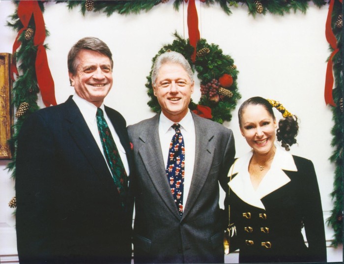 Charles and Barbara Wilson with Bill Clinton] - The Portal to Texas History