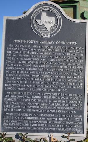 [Texas Historical Commission Marker: North-South Railway Connection]