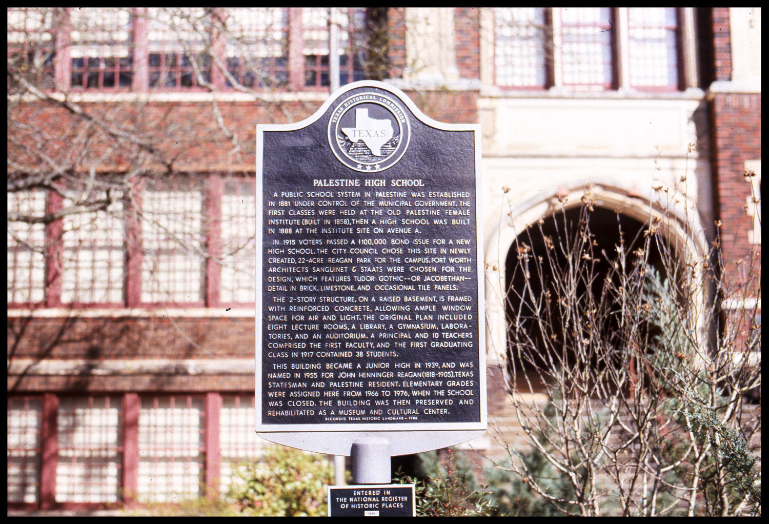 [Historical Marker: Palestine High School] - The Portal to Texas History