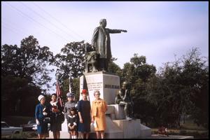 [Unidentified Members of the UDC beside the statute of John H. Reagan]