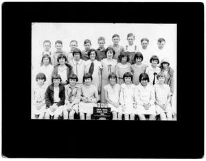 Primary view of object titled '[Sanger School class picture 1928, grade unknown]'.