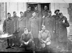 Primary view of object titled 'John M. Yates and Other Soldiers in WWI'.