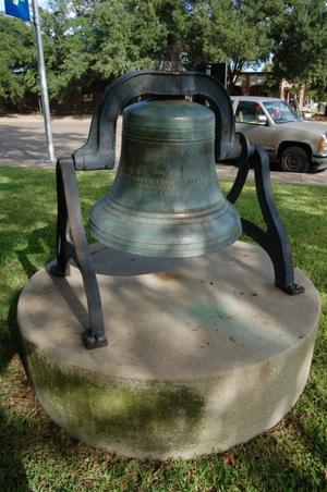 Primary view of object titled 'Milam County Courthouse grounds, Confederate bell'.