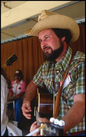 [Lee McCullough Performing in A Luckenbach Afternoon]
