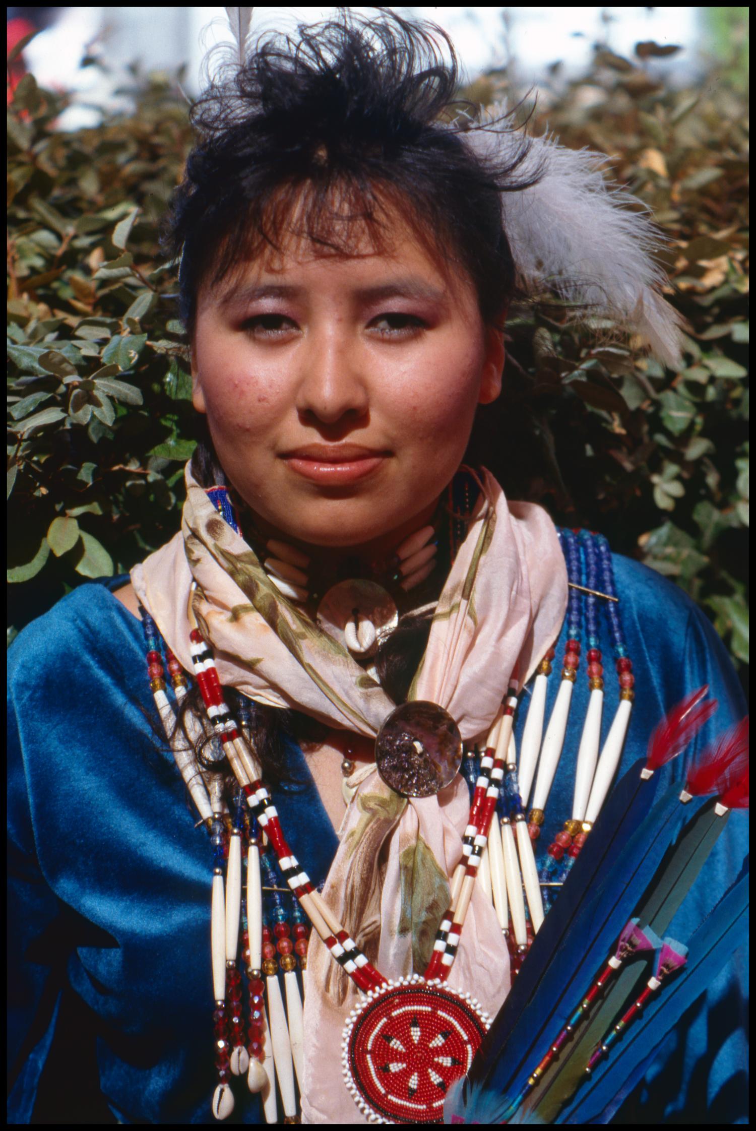 Native American Women Clothing 25 Stunning 19th Century Portraits Of Native America Women The