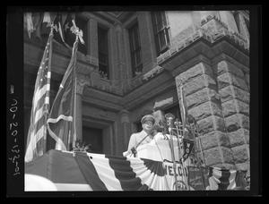 Gen. Douglas MacArthur visit to state capitol