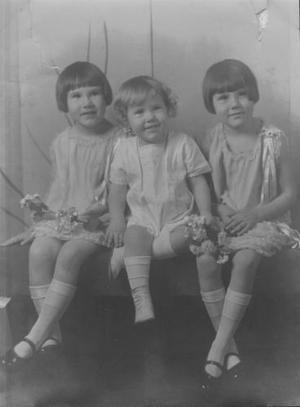 Primary view of object titled '[Virginia Davis, Antionette Davis, and Syd Davis, Jr. as children.]'.