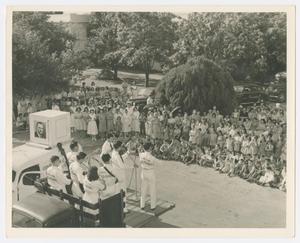 Primary view of object titled '[Campaign Rally for W. Lee O'Daniel]'.