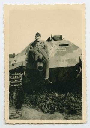 [Soldier On Tank]