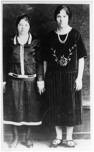 Estephana Chavirra and Trine Silvas in 1930