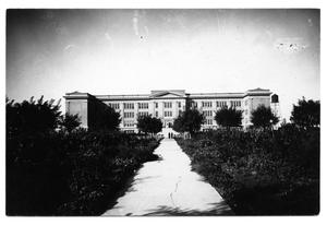 [West Texas State Teachers College administration building]