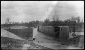 Trinity River: Lock and Dam #7