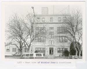 [Winkler County Courthouse Photograph #2]