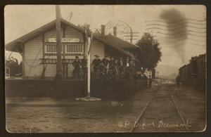Primary view of object titled '[Southern Pacific railroad depot]'.