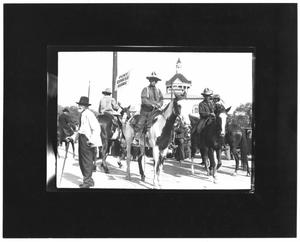 Primary view of object titled '[Trail Drivers Parade]'.