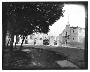 Primary view of object titled '[Alamo With Ruins of Convento]'.