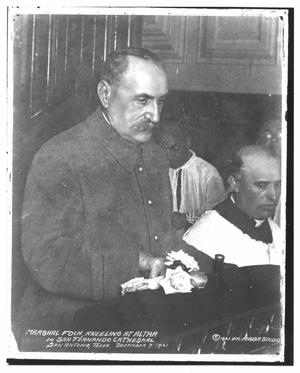 [Marshal Foch in San Fernando Cathedral]