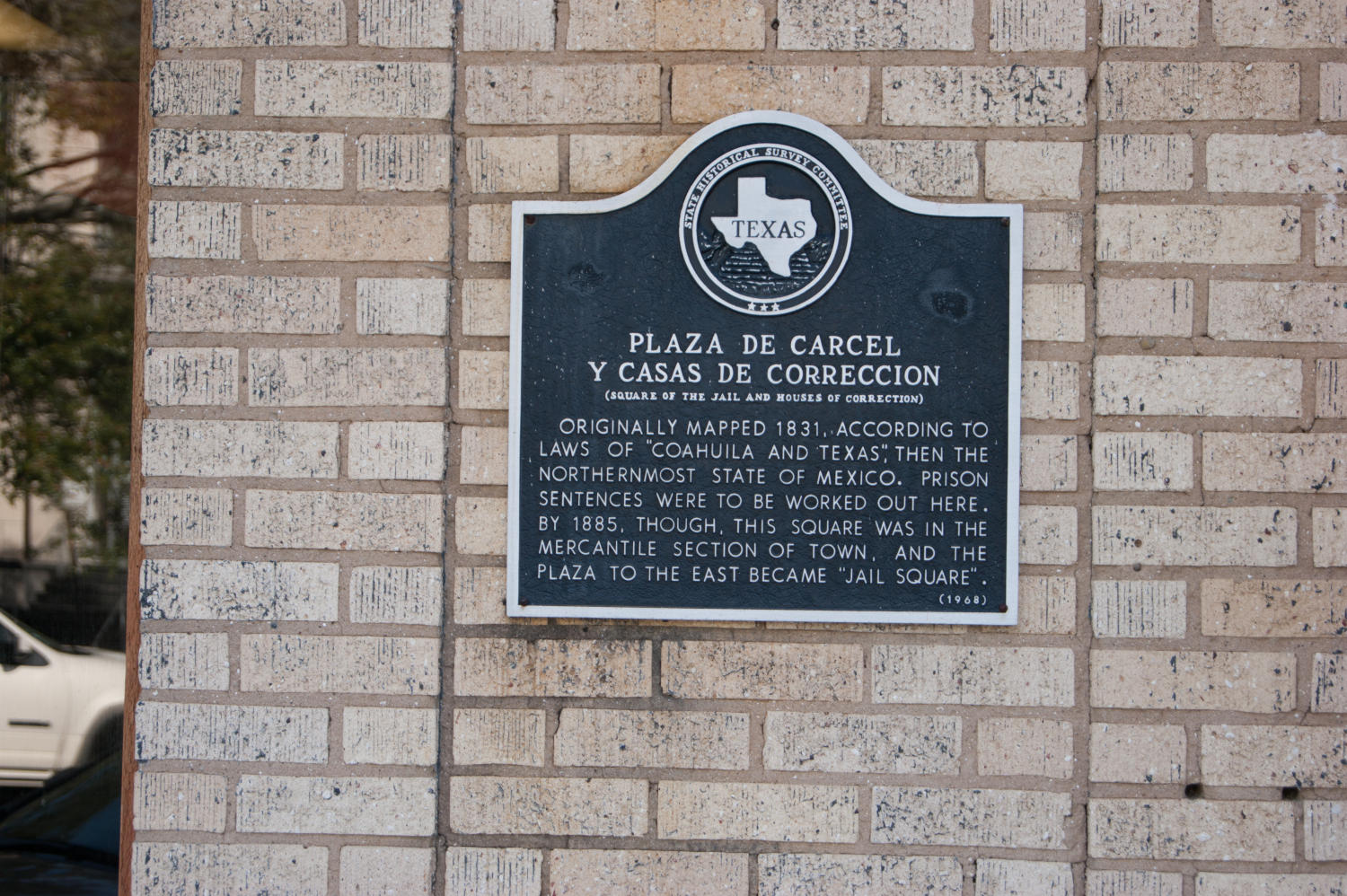 [Plaque on Building]
                                                
                                                    [Sequence #]: 1 of 1
                                                