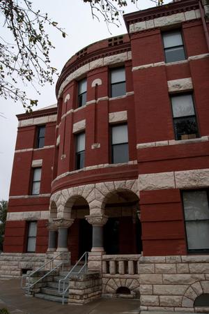 [Exterior of the Lee County Courthouse]